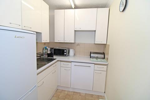 1 bedroom retirement property for sale, Forge Close, Hayes, Bromley, BR2