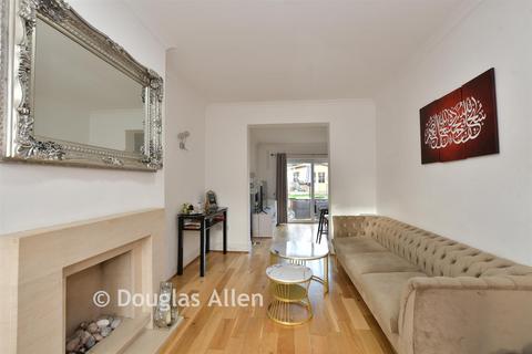 3 bedroom terraced house for sale, Ethelbert Gardens, Gants Hill, Ilford, Essex