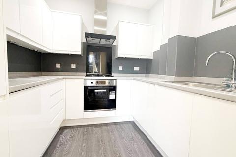 2 bedroom apartment to rent, Mayfield Road, Whalley Range, Manchester, Greater Manchester, M16