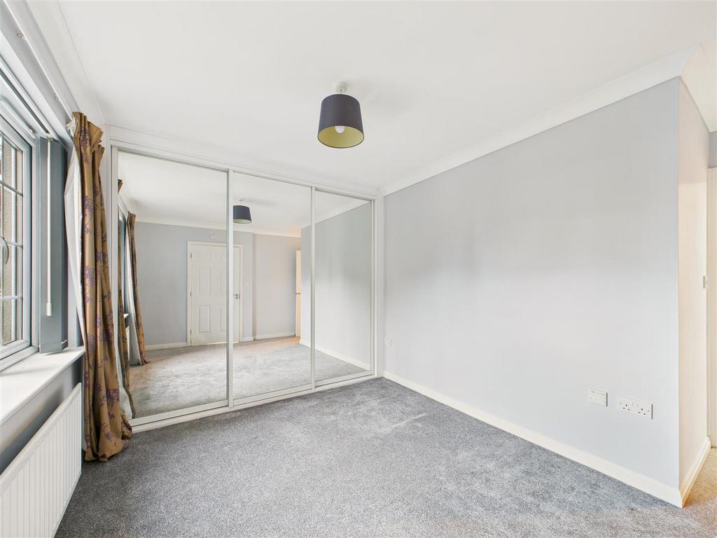 CAM03303 G0-PR0278-STILL008.jpg