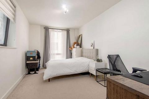 undefined, New Village Ave Greater, London, E14