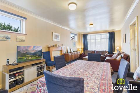 3 bedroom semi-detached house for sale, New Village Road, Cottingham HU16