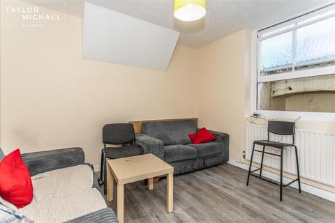 5 bedroom terraced house to rent, Ewart Street, Brighton