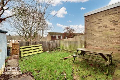 3 bedroom terraced house for sale, Swain Court, Northampton