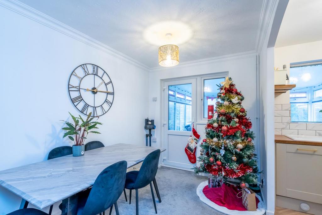 Dining Room.jpg
