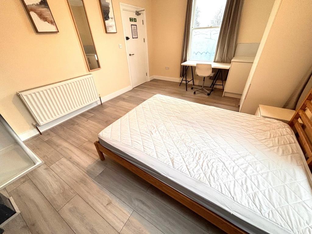 Room 4b