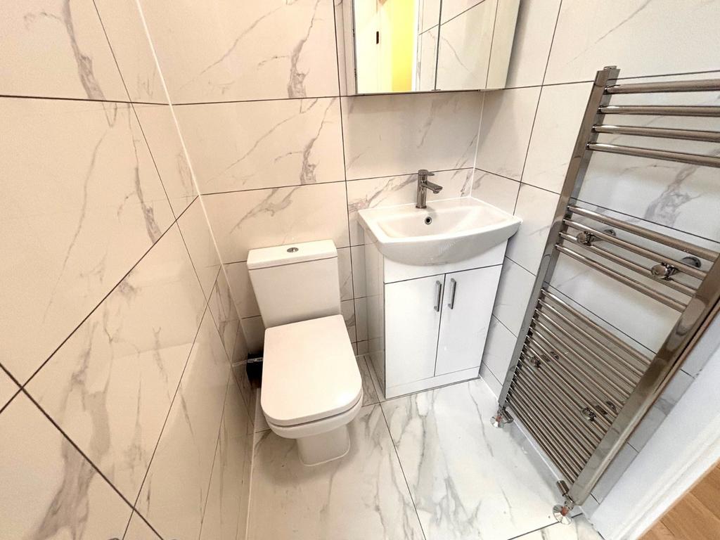 Gf Shower Room1