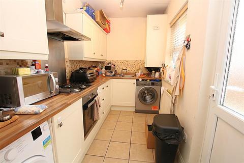 undefined, Salisbury Street, Semilong