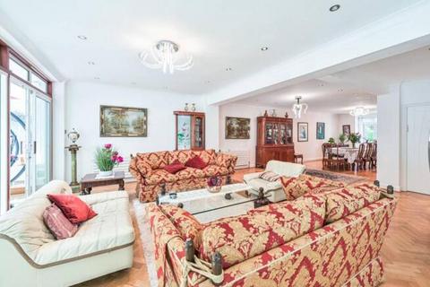 undefined, Parklands Drive, London, N3
