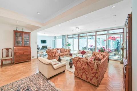 undefined, Parklands Drive, London, N3