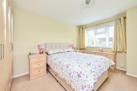 undefined, The Spinney, Hampshire GU46