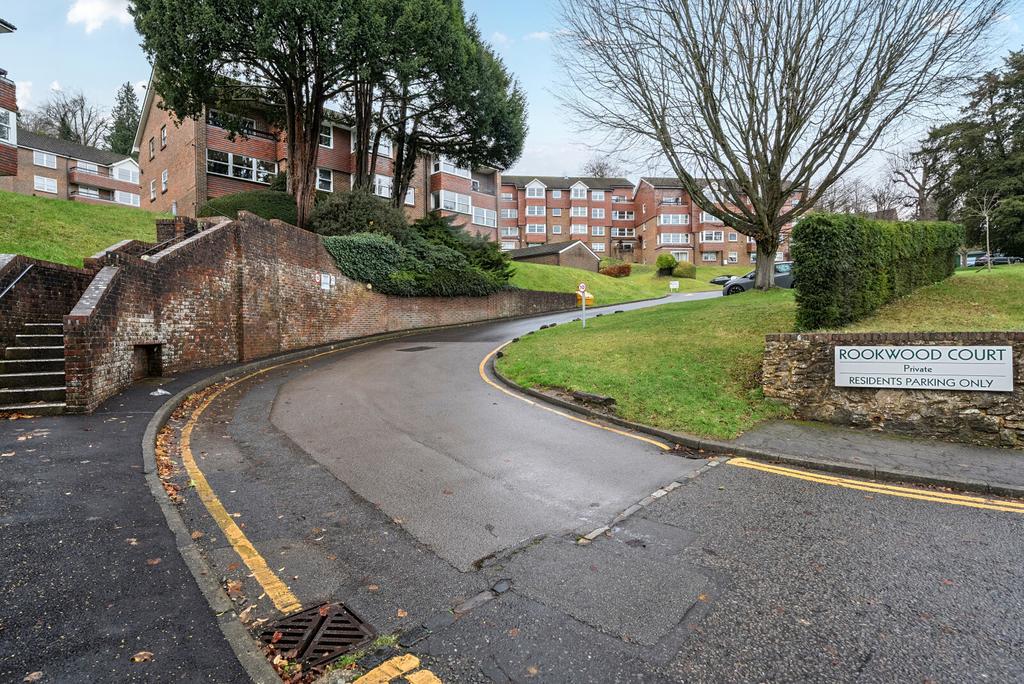 1387257-1-693819b...