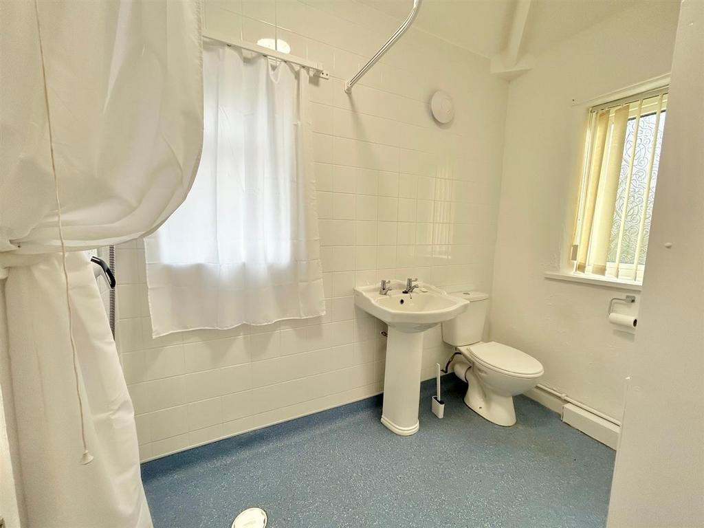 Bath.jpg