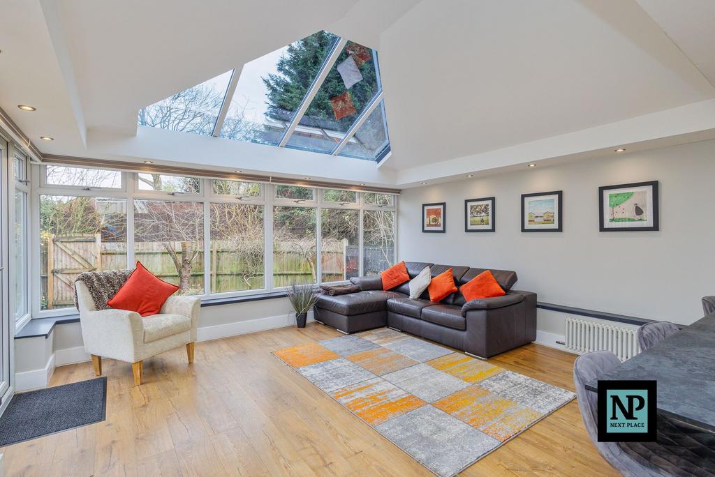 Kitchen/ Family Room