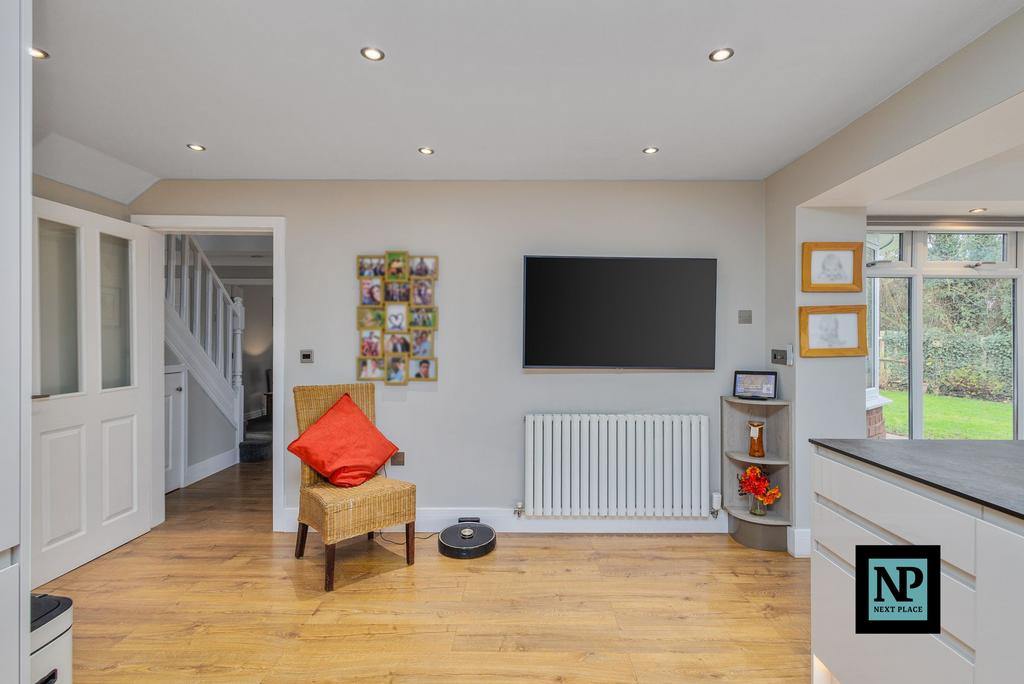 Kitchen/ Family Room