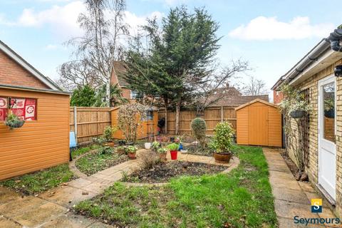 undefined, Cardwells Keep, Surrey GU2