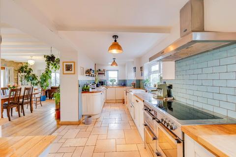 4 bedroom detached house for sale, Nr Bonvilston, Vale of Glamorgan, CF5 6TQ