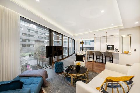 undefined, Crown Square, London, SE1