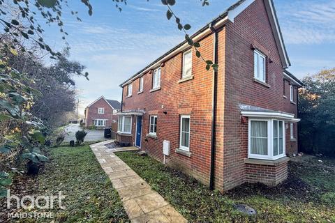 undefined, Grovewood Halt, Weavering
