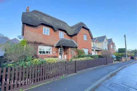 Lime Kiln Road, Poole BH16