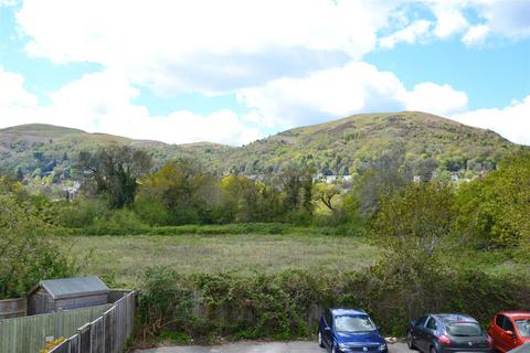undefined, Challenger Close, Malvern