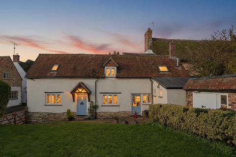 3 bedroom detached house for sale, Burts Lane, Aylesbury HP18