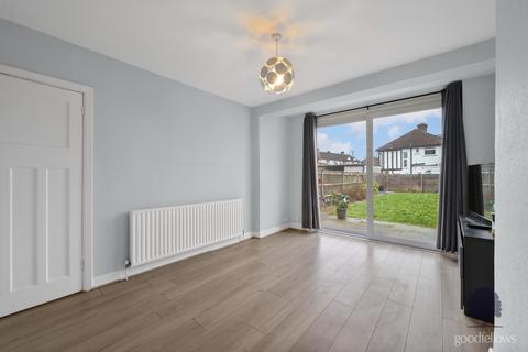 3 bedroom house to rent, Wolsey Crescent, Surrey SM4