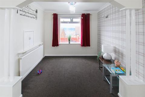 undefined, Garsdale Road, Huddersfield HD4