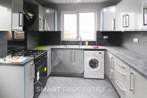 undefined, Garsdale Road, Huddersfield HD4