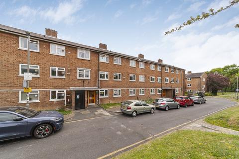 undefined, Morris Gardens