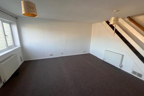3 bedroom terraced house to rent, Westmill Road, Newport, Isle Of Wight, PO30