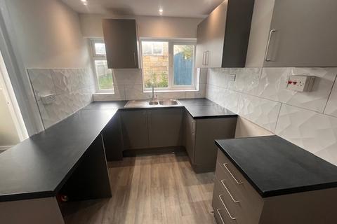 3 bedroom terraced house to rent, Westmill Road, Newport, Isle Of Wight, PO30