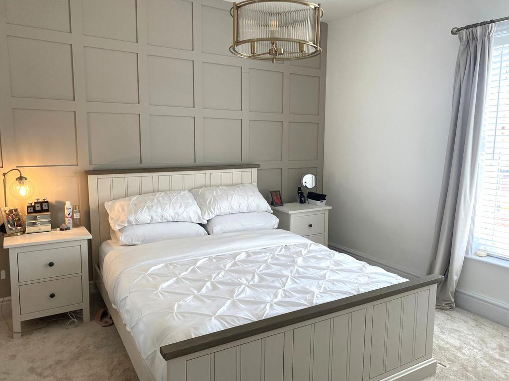 217 bedroom 1.jpg