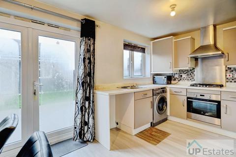 3 bedroom semi-detached house to rent, Mitchinson Walk, Coventry
