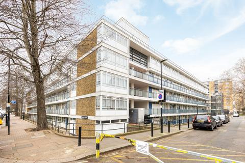 undefined, Churchill Gardens