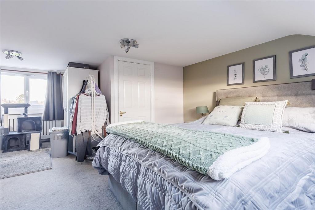 9 Green Close (16).jpg