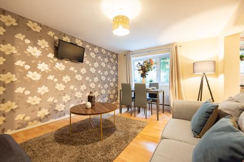 undefined, Rockingham Street