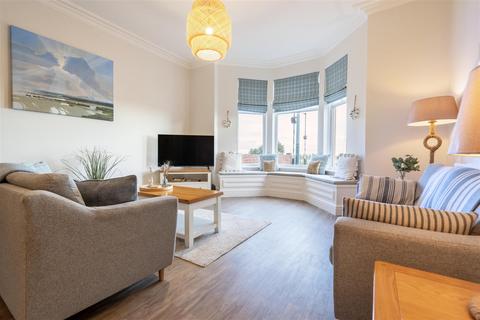 2 bedroom flat to rent, The Links, Whitley Bay
