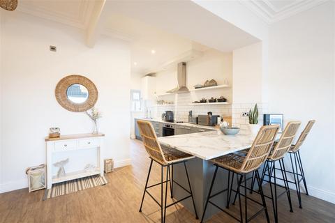 2 bedroom flat to rent, The Links, Whitley Bay
