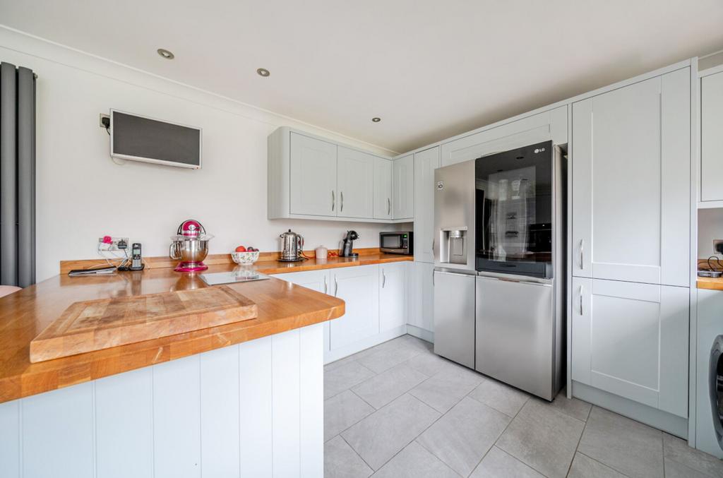 Kitchen / Breakfast Room