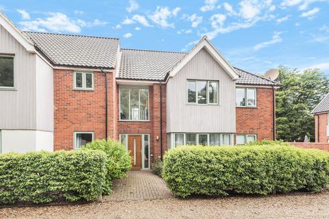 2 bedroom flat for sale, Low Maintenance Apartment near Wells Quay