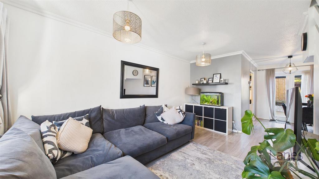 CAM05136 G0-PR0177-STILL013.jpg