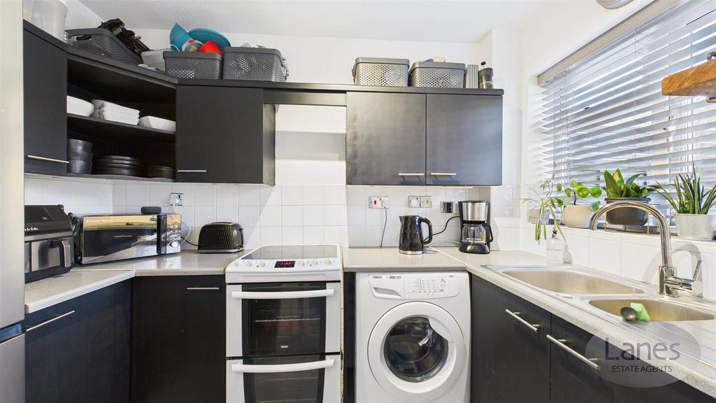 CAM05136 G0-PR0177-STILL007.jpg