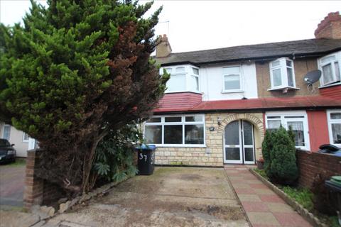 3 bedroom house to rent, Hydeside Gardens, Edmonton, London, N9