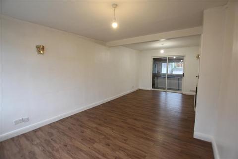 3 bedroom house to rent, Hydeside Gardens, Edmonton, London, N9