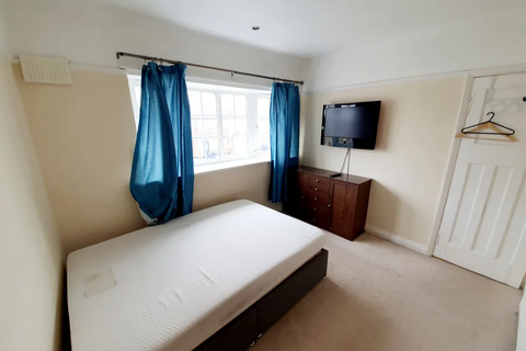 undefined, Winchester Road, Feltham TW13
