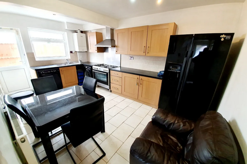 undefined, Winchester Road, Feltham TW13