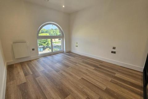 undefined, High Street, Aldershot