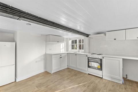 undefined, Lower Road, Aylesbury HP22