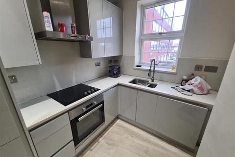 undefined, The Triangle, Aldershot